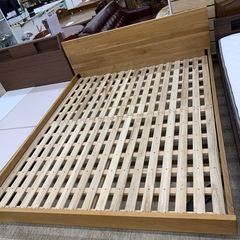 【ジモティー割引で最大15％OFF⭐️】ベッドフレーム クイーンサイズの画像