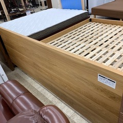 【ジモティー割引で最大15％OFF⭐️】ベッドフレーム クイーンサイズの画像
