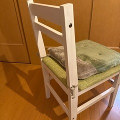 椅子の画像