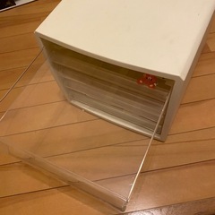 プラスチック製 書類ケース／小物収納ケースの画像