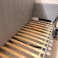 IKEA シングル ベッドフーム 半年使用 びひ美品の画像