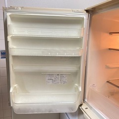 シャープ冷蔵庫の画像