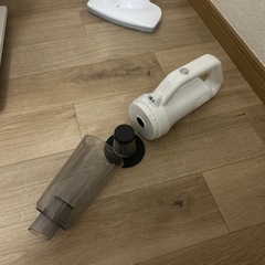 コードレス掃除機　紙パックなしの画像