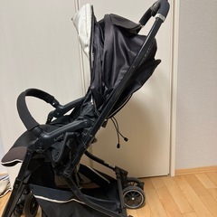 コンビ　ベビーカーの画像