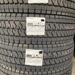 【お取引決まりました】【新品】BRIDGESTONE 195/80R15 25年製　冬タイヤ　キャラバン　ハイエースの画像