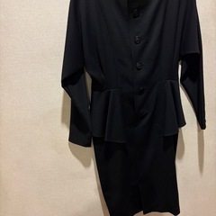 wool100 ぺプラムブラックワンピース　冠婚葬祭にもの画像