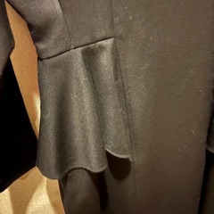 wool100 ぺプラムブラックワンピース　冠婚葬祭にもの画像