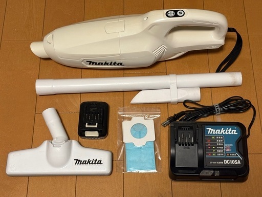 マキタ(makita)CL107FD充電式クリーナ 10.8V クリーニング済み