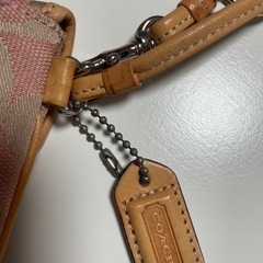 COACH コーチ シグネチャー 長財布 ピンク キーホルダーセットの画像
