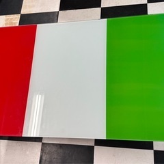 ガラス　ローテーブル　イタリア国旗柄　おしゃれの画像