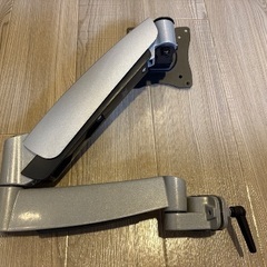 パソコンモニターアームの画像