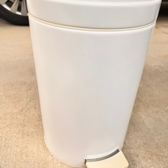 ２点セットホワイトダストボックス＆ローボードの画像
