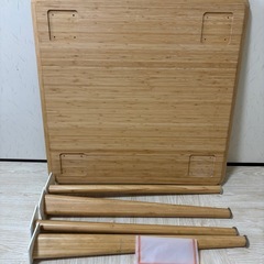 ダイニングテーブルの画像