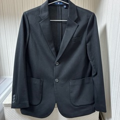 美品 男の子ユニクロ150スーツ3点セットの画像