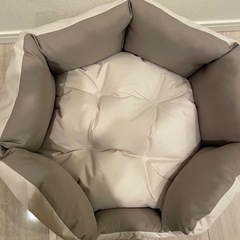 【未使用・ 美品】ラディカ　ペットベッドMの画像
