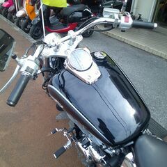 NO.5496 　ホンダ　シャドウ４００スラッシャー　水冷Ｖツインエンジン　サイドバック付き　ブラック☆彡の画像