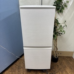 I408 🌈 SHARP 冷蔵庫 (137L) 2ドア ⭐ 動作確認済 ⭐ クリーニング済の画像