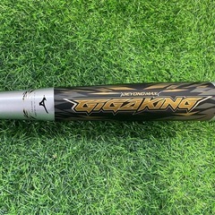 【美品】ミズノ ギガキング一般軟式用 83cm 710g ミドルバランスの画像