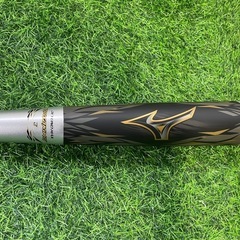 【美品】ミズノ ギガキング一般軟式用 83cm 710g ミドルバランスの画像