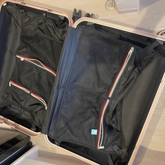 キャリーケースの画像