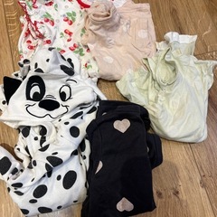 半袖ロンパース50-60サイズ長袖2枚101わんちゃんと黒のハート柄の画像
