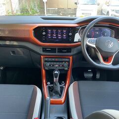 【低走行9,500km✨】VW T-CROSS TSI 1st Plus／人気の黒！美車・車検R9年4月まで！の画像