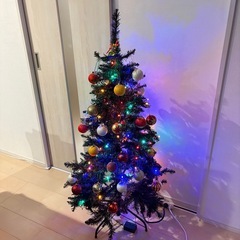 クリスマスツリー 140cm オーナメント付きの画像