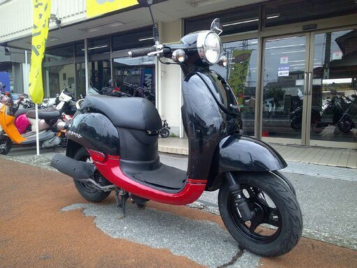 NO.5498　ホンダ　ジョルノ・スポルト　４サイクルエンジン　フューエルインジェクション車　ブラック＆レッド