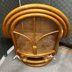 座椅子 藤 ラタン クッション付きの画像