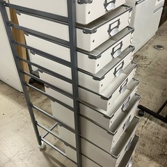 ロ2510-626  硬質パイプ 9段チェスト キャスター付き キズ 汚れありの画像