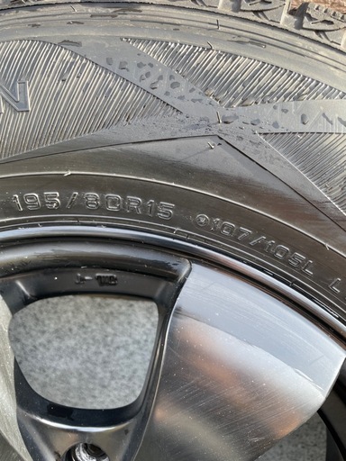 ハイエース ホイール付スタッドレスタイヤセット