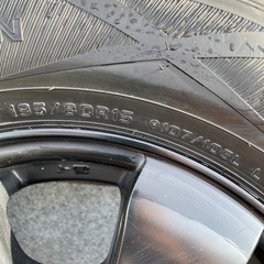 ハイエース ホイール付スタッドレスタイヤセットの画像