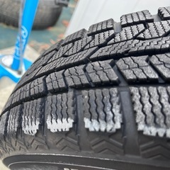 145/80R13スタッドレス4本の画像