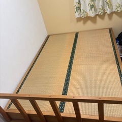 今月いっぱいまで大工さん手作り畳のベットの画像