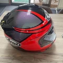 Arai フルフェイスヘルメットの画像