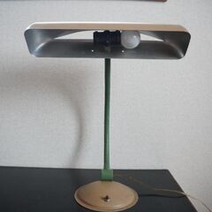 ヴィンテージ　デスクライトの画像