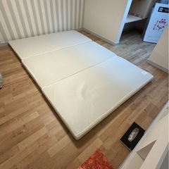 ダブルベットサイズ 折りたたみベッド ホワイトの画像