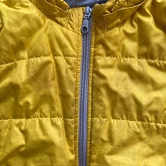 UNIQLO  キッズ　ダウンジャケット　100 イエローの画像