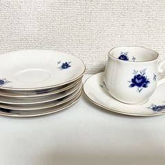 メーカー品　カップ＆ソーサー　NARUMI
 の画像