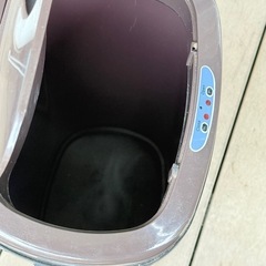 電池式開閉ゴミ箱45ℓの画像