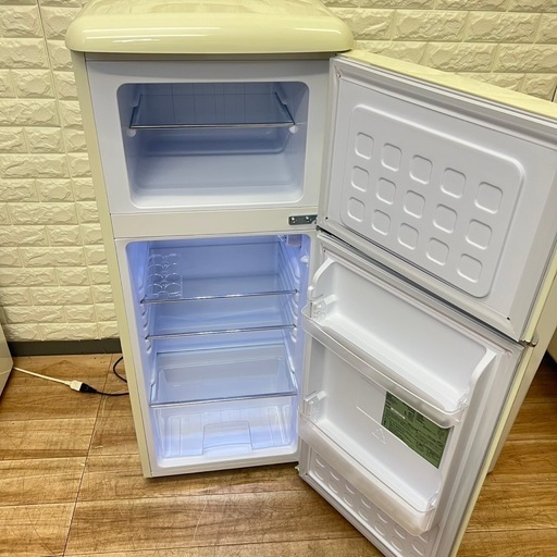 配送設置0円で?レトロデザイン冷蔵庫✨✨