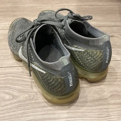 NIKE🔴スニーカー25センチの画像