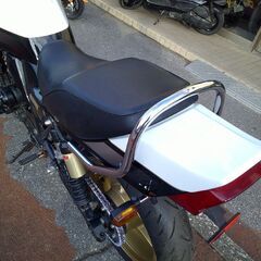 NO.5505 ＺＲＸ－Ⅱ　水冷４サイクル１６バルブエンジン　６ポットキャリパー　後期モデル　イモビキー　タンデムバー　フェンダーレス　ホワイト／グレー／ブラック　☆彡の画像