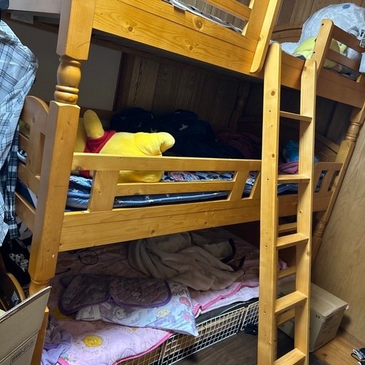 三段ベッド