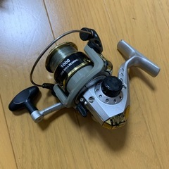 お取引き中　釣りリールまとめ売り（1000番代×3、3000番代×1）中古の画像