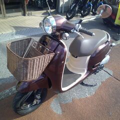 NO.5508　ホンダ　ジョルノ　４サイクルエンジン　フューエルインジェクション車　前カゴ付き　ブラウンメタリックの画像