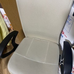 オフィスチェアの画像