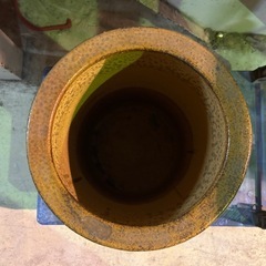 【無料】【引取限定】陶器の傘立てお譲りします　2025/10/27〜の画像