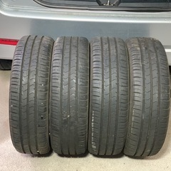 タント純正ホイールタイヤセットの画像