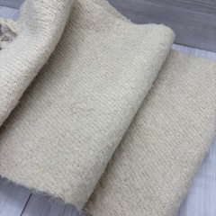マフラー　AZUL　白の画像